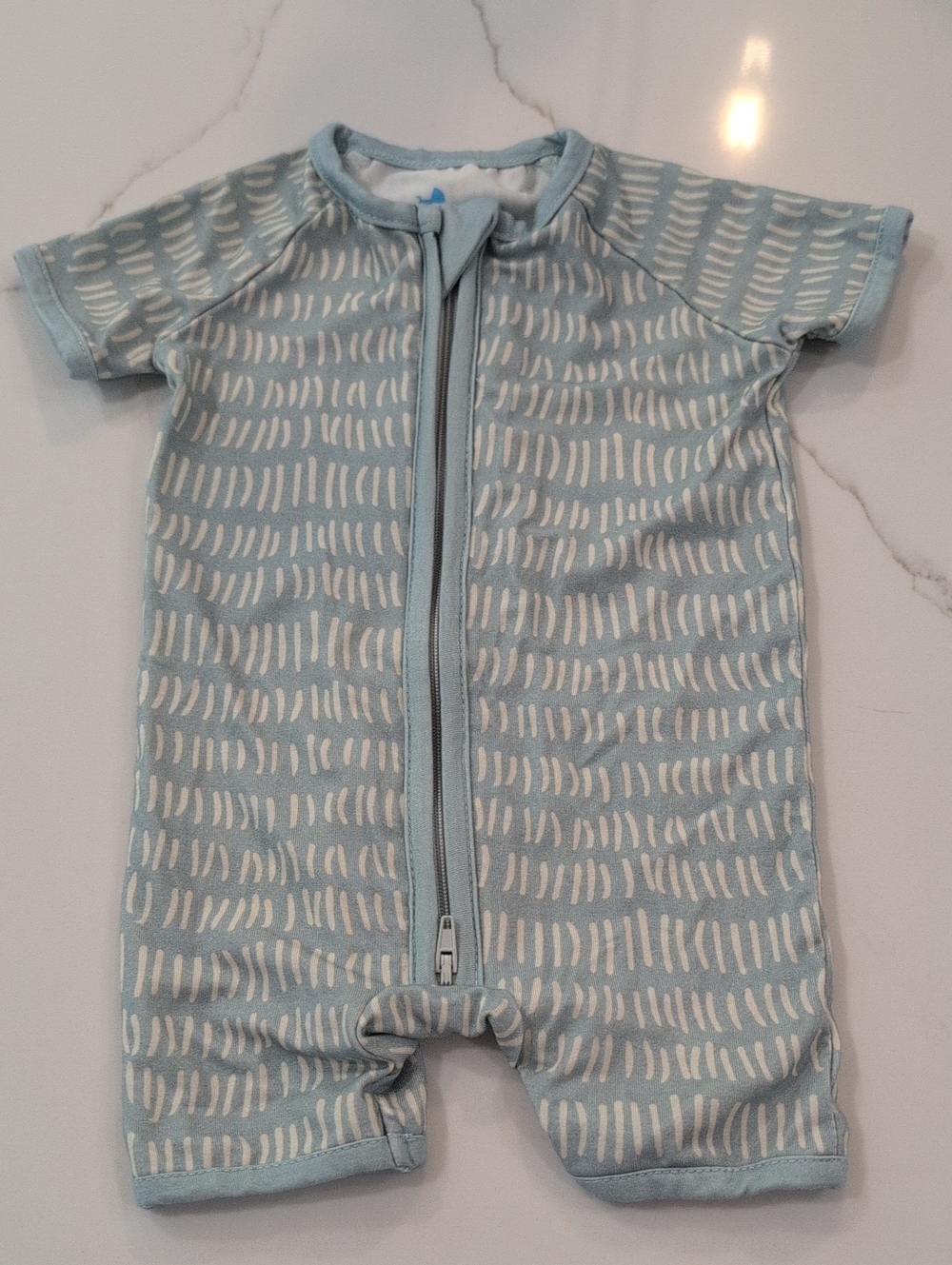 Light Blue Short-Sleeve Infant One-Piece Romper with White Dash Print